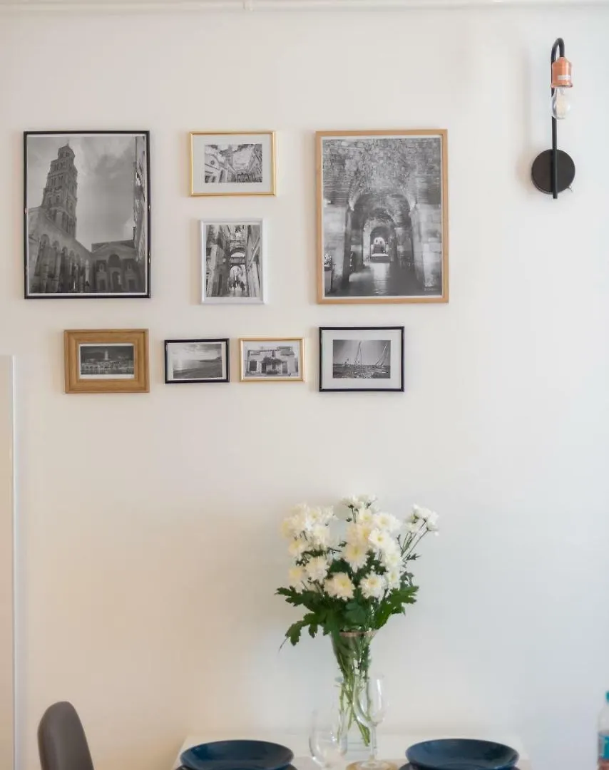 Apartment Var Split